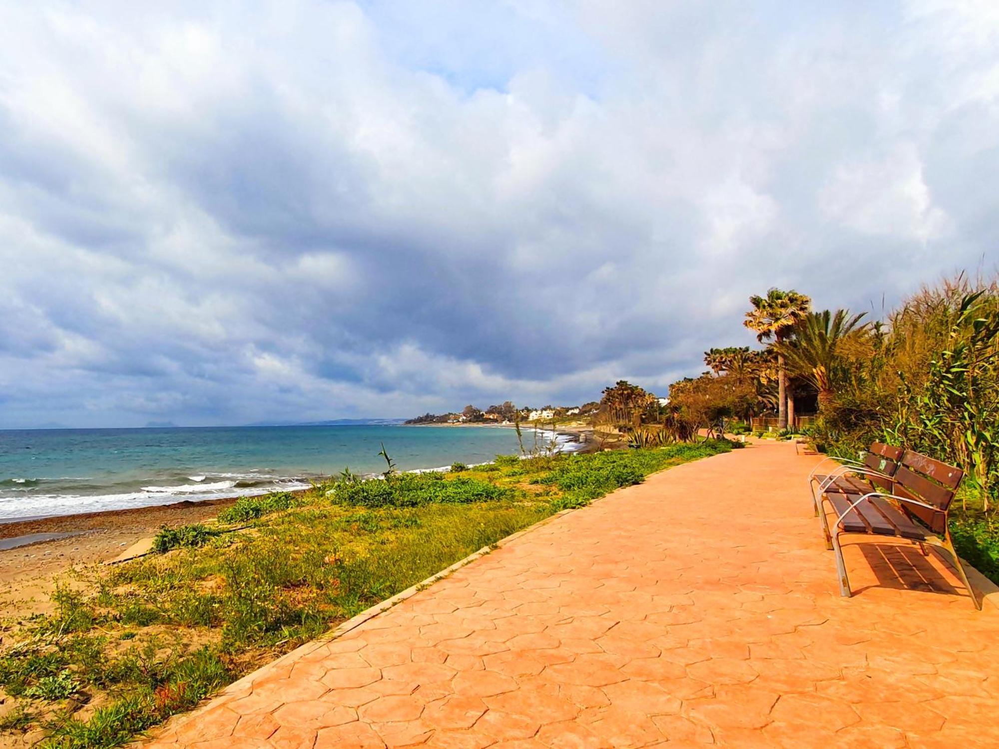 Luxury Frontline Residence Ehhouse Estepona Esterno foto