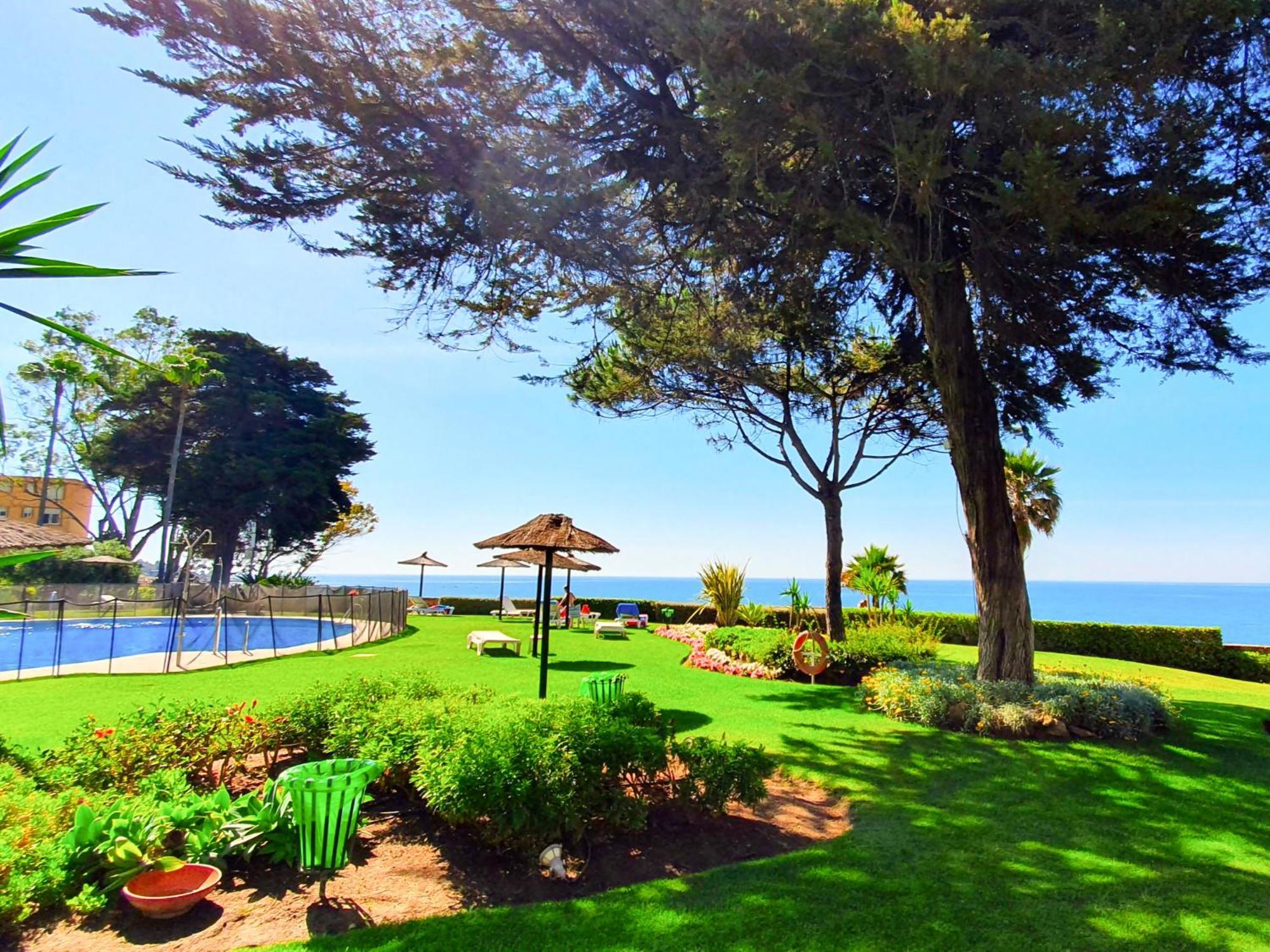 Luxury Frontline Residence Ehhouse Estepona Esterno foto