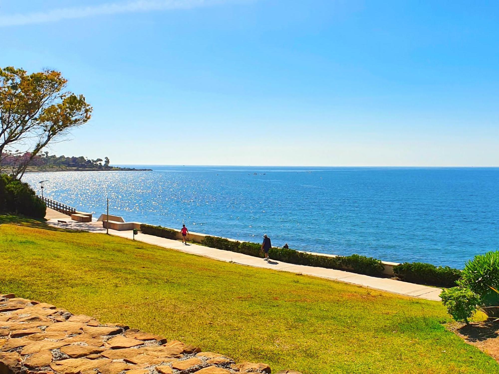 Luxury Frontline Residence Ehhouse Estepona Esterno foto